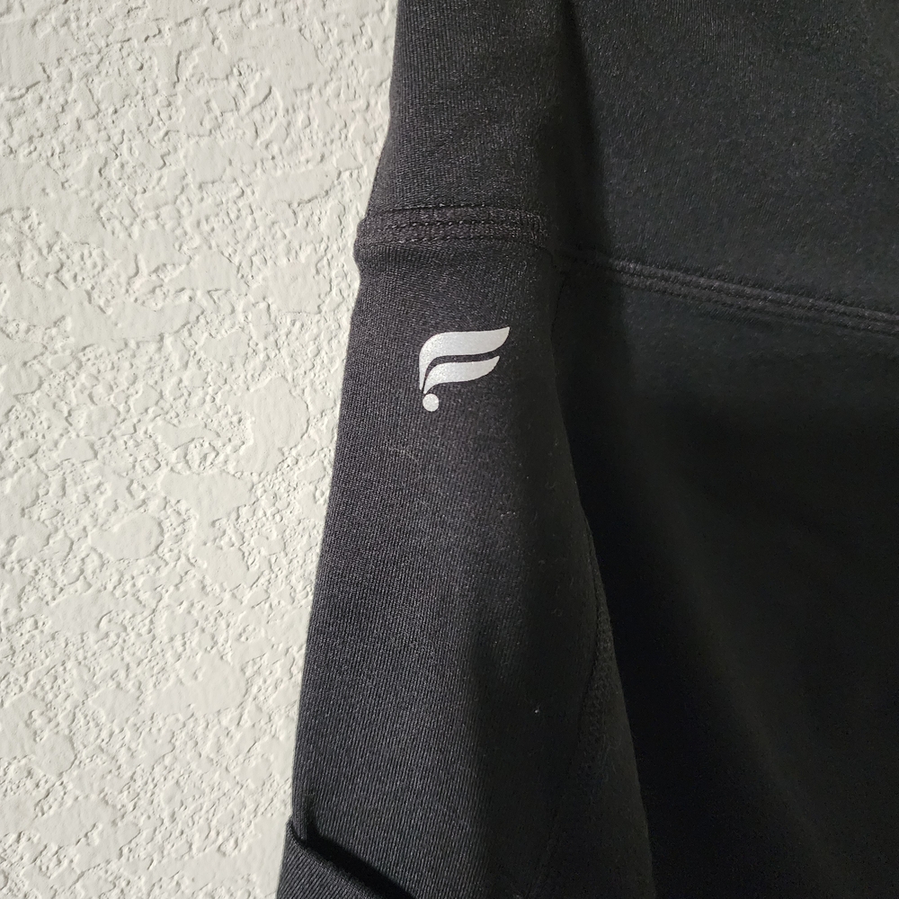 Fabletics Black PowerHold Mesh Sides Leggings Size: Medium - Picture 3 of 8